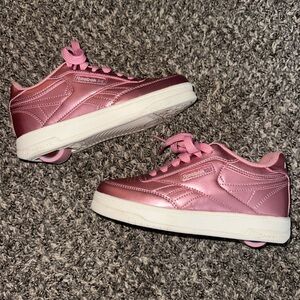 Reebok Classic Pink rose gold heelys girls size 2